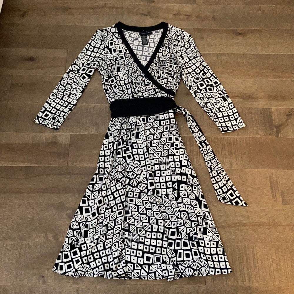 Black and White women’s dress Size 10.